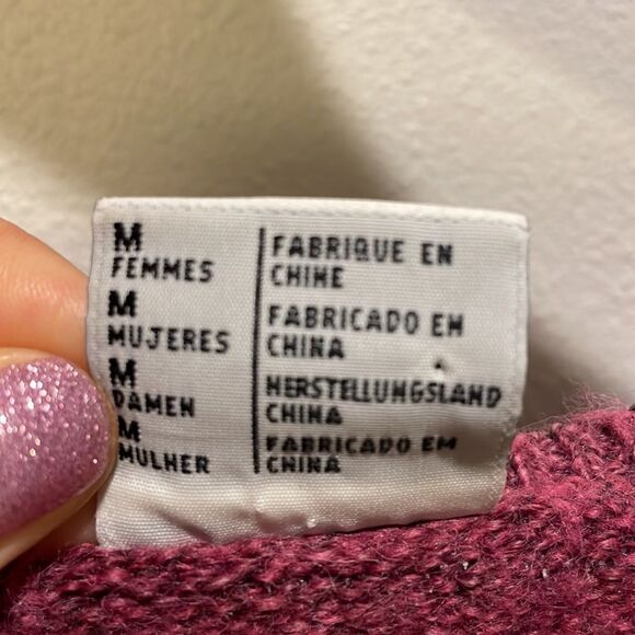 Columbia woman’s pink v neck sweater - Picture 9 of 9